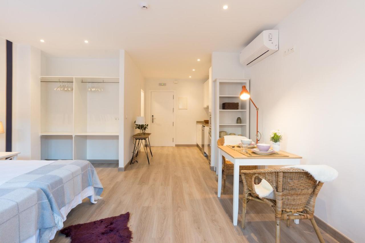 Sharingco Atarazanas Premium Loft VII Apartment มาลากา ภายนอก รูปภาพ